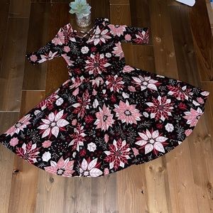 Black Floral Poinsettia  Dot Dot Smile Dress size 8/10•ballerina dress• twirly•